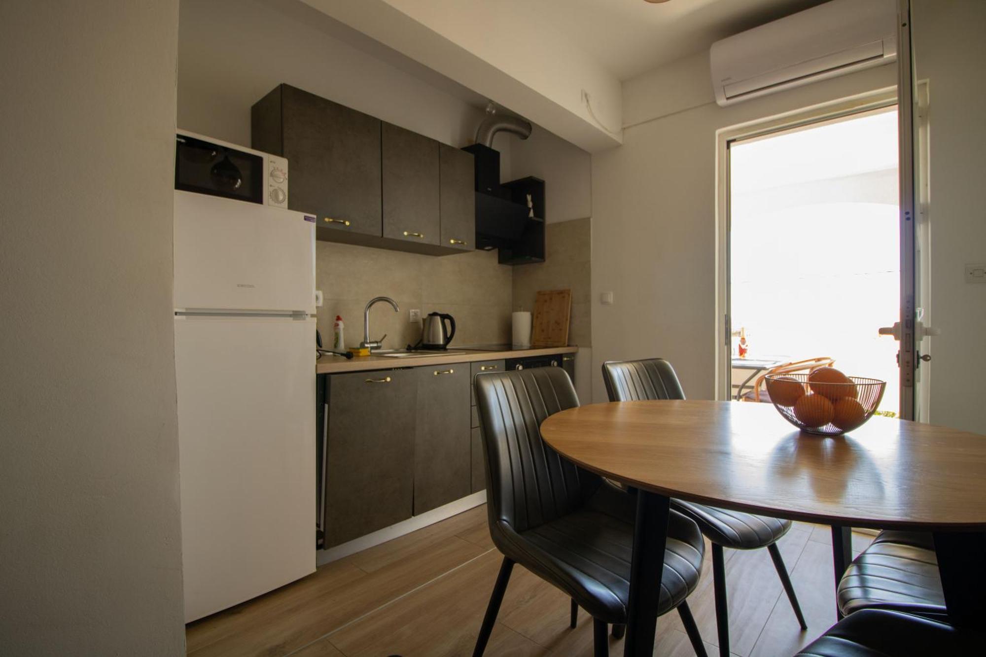 Apartments Petar Maksan Пакоштане Экстерьер фото
